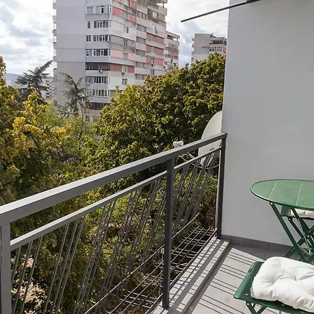 Apartment 1bd Sea Garden Retreat With Dedicated Workspace By Flat Mаnager