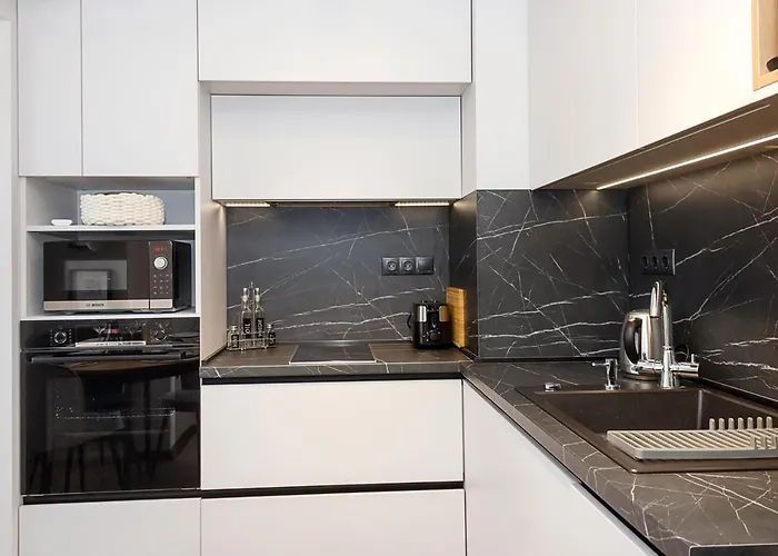 公寓 1bd Sea Garden Retreat With Dedicated Workspace By Flat Mаnager 瓦爾納