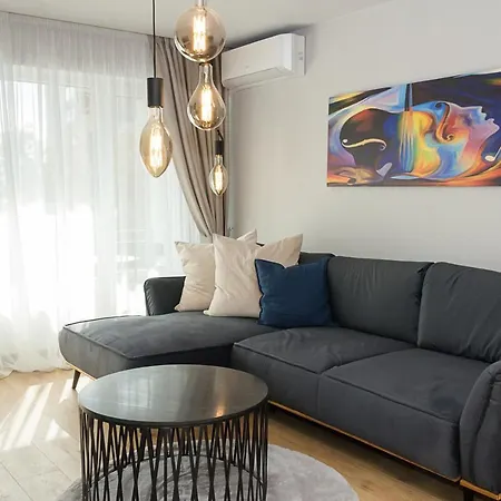 1bd Sea Garden Retreat With Dedicated Workspace By Flat Mаnager דירה